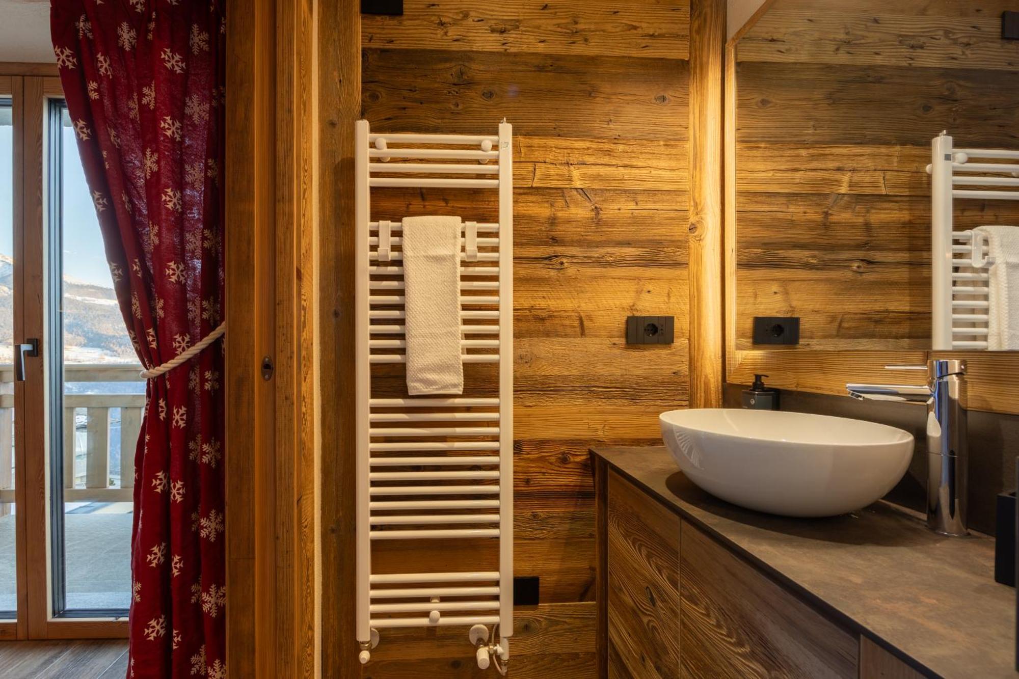 Les Reves Des Montagnards, Appartements De Charme Torgnon Exterior photo
